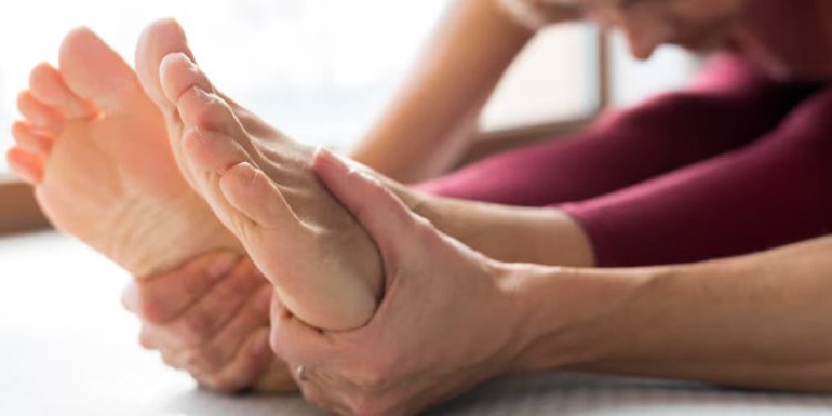 Read more about the article Tired Feet Relief: Simple Tips to Try